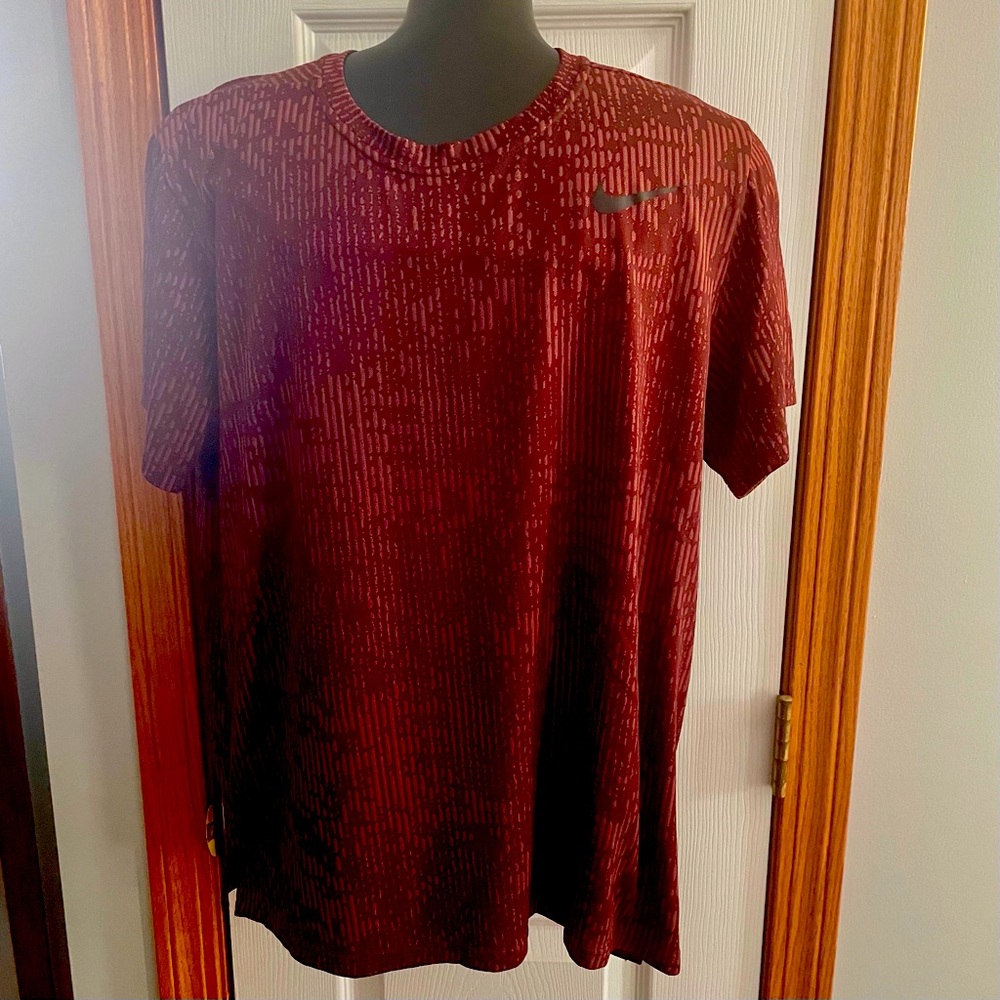 Nike Dri-fit- size Large